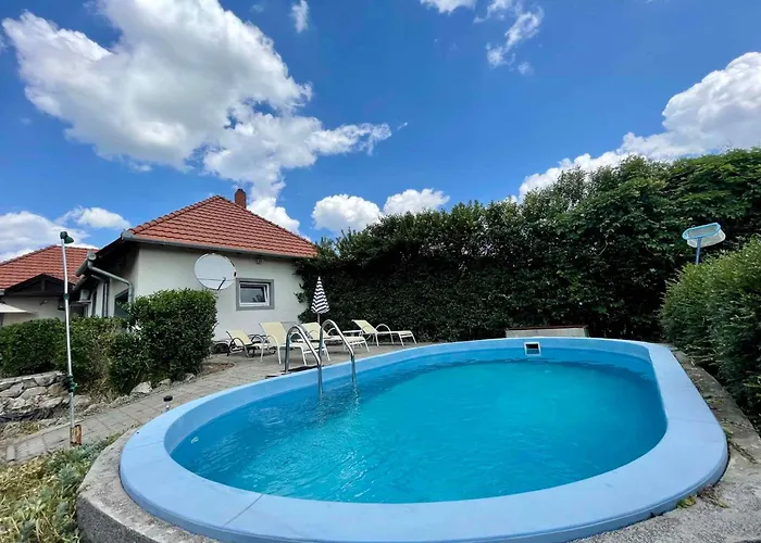 House And In Balaton 19032 בית נופש קסזטלי