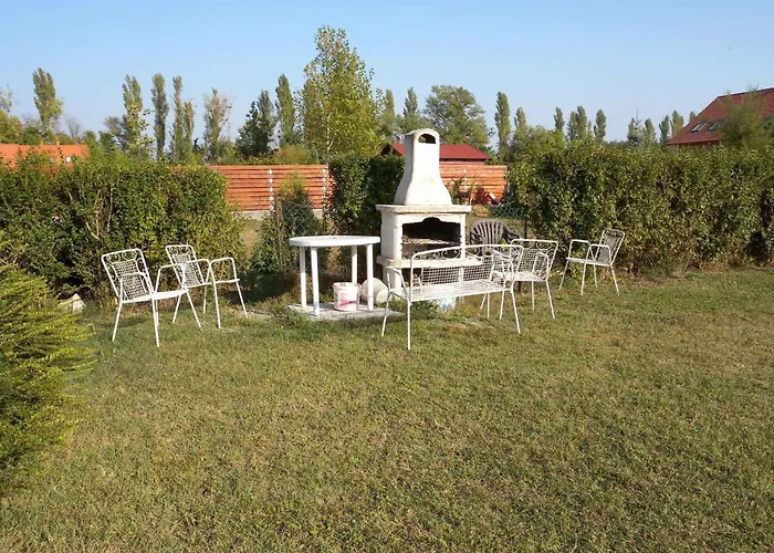 בית נופש House And In Balaton 19032 *